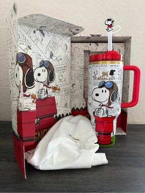 Stanley 40oz Snoopy Peanuts Graphic Tumbler Red White Gift Set